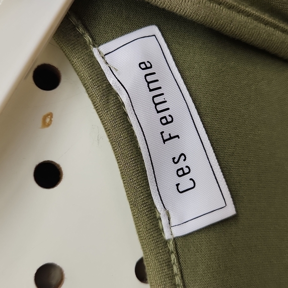 Ces Femme Lt Olive Green Jumpsuit NWOT - Picture 2 of 5